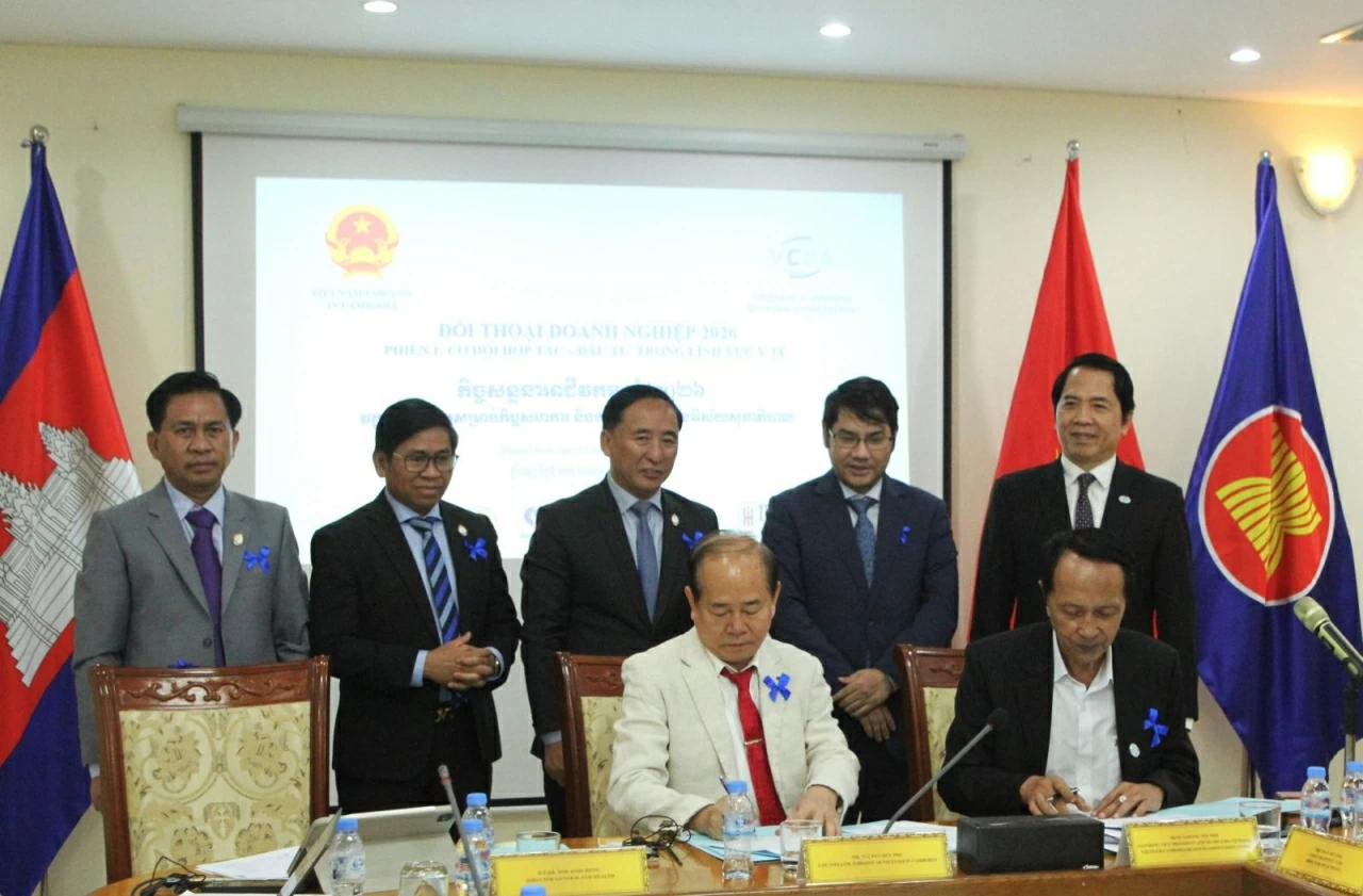 Vietnamese Embassy, VCBA co-host Business Dialogue 2026 in Cambodia