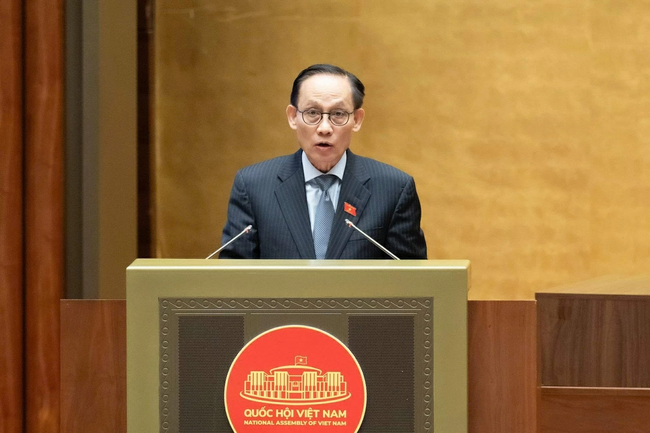 National Assembly adopts Amendments to Law on Vietnamese Representative Missions Abroad