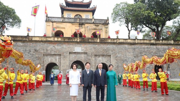 General Secretary, President To Lam hosts special friendship programme for RoK President Lee Jae Myung at Thang Long Imperial Citadel