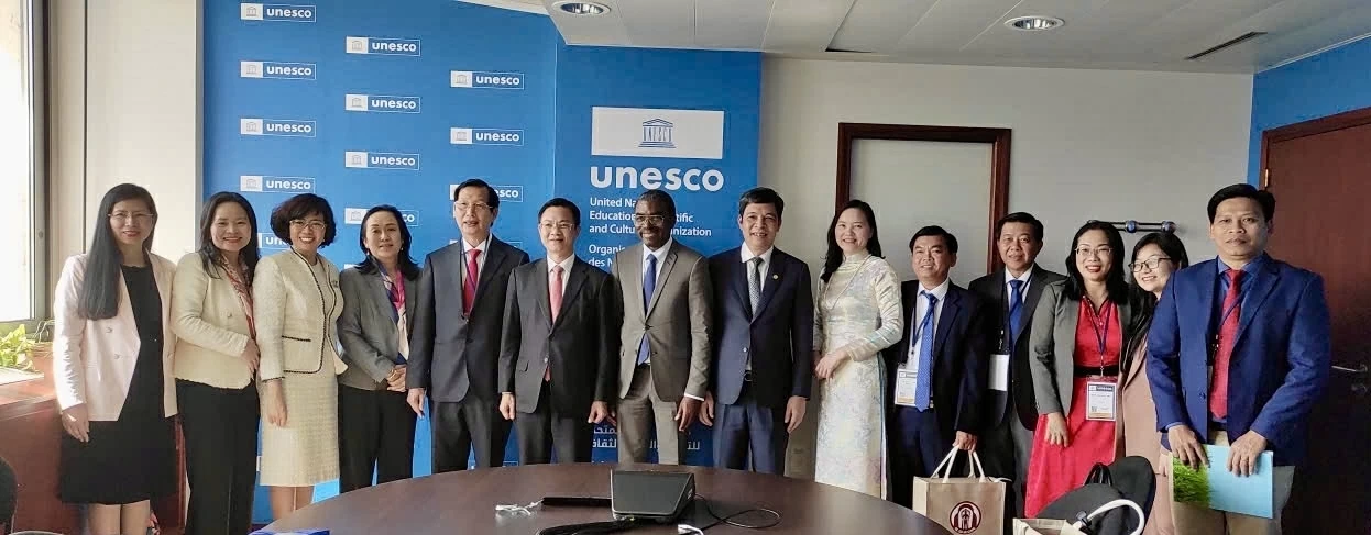 Towards 50 Years of Vietnam - UNESCO Relations: Affirming the role of a reliable partner Towards 50 Years of Vietnam - UNESCO Relations: Affirming the role of a reliable partner