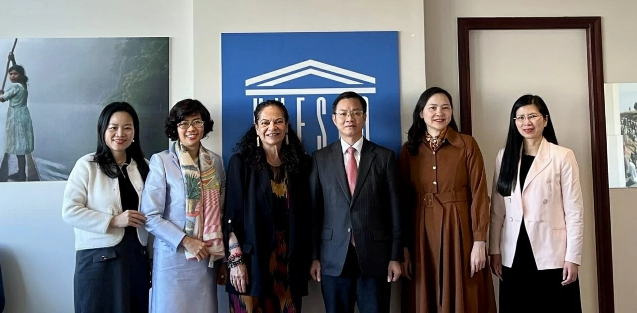 Towards 50 Years of Vietnam - UNESCO Relations: Affirming the role of a reliable partner Towards 50 Years of Vietnam - UNESCO Relations: Affirming the role of a reliable partner