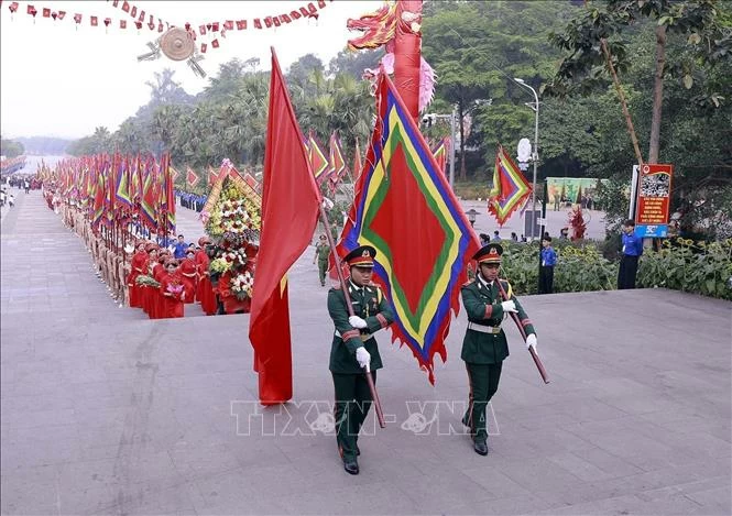 General Secretary, President To Lam offers incense in commemoration of Hung Kings in Phu Tho General Secretary, President To Lam offers incense in commemoration of Hung Kings in Phu Tho