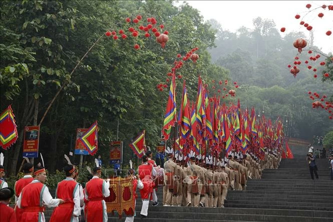 General Secretary, President To Lam offers incense in commemoration of Hung Kings in Phu Tho General Secretary, President To Lam offers incense in commemoration of Hung Kings in Phu Tho