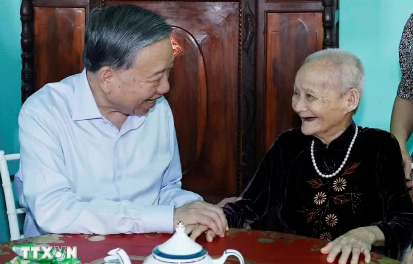 General Secretary, President To Lam visits former Party, State leaders and Heroic Vietnamese Mother in Ho Chi Minh City