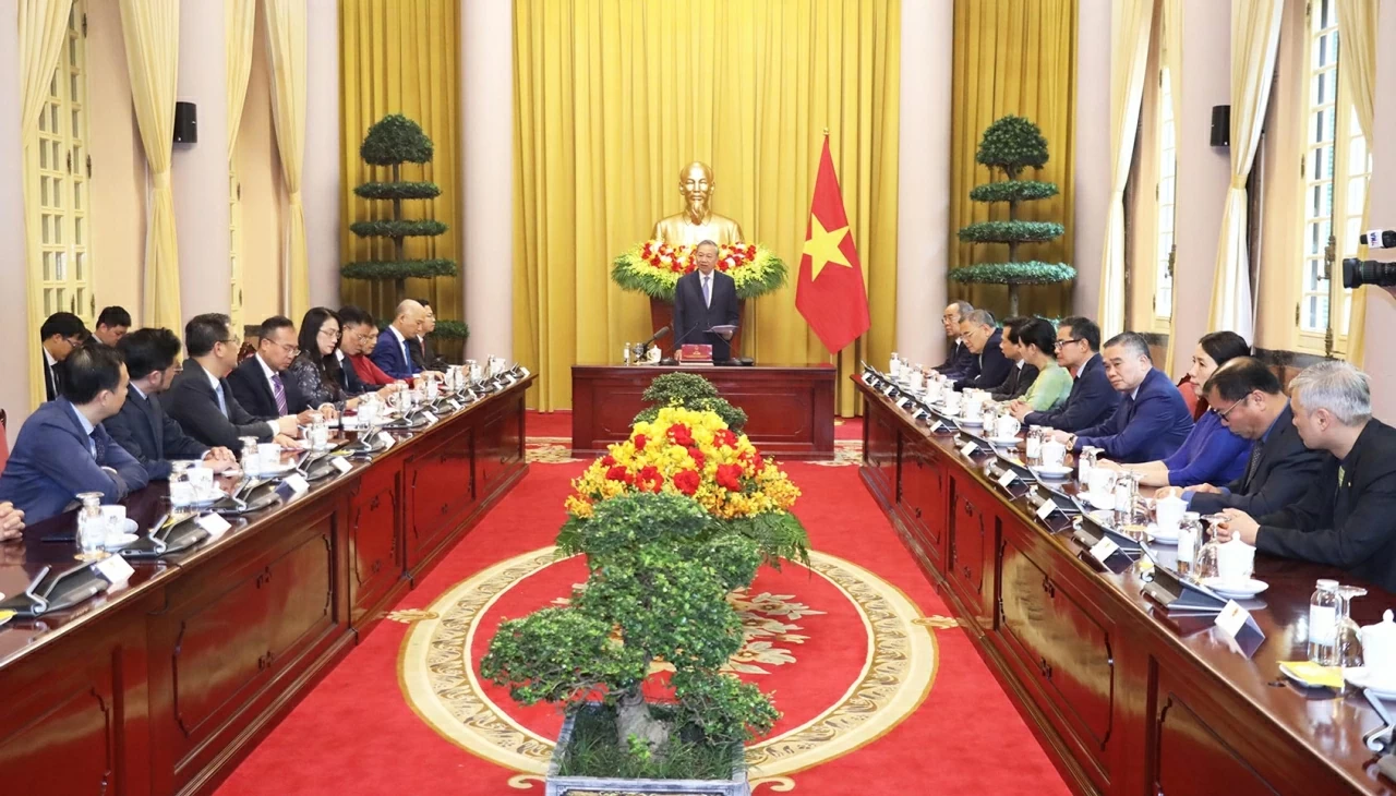General Secretary, President To Lam presents Appointment Decisions to five Vietnamese Ambassadors General Secretary, President To Lam presents Appointment Decisions to five Vietnamese Ambassadors