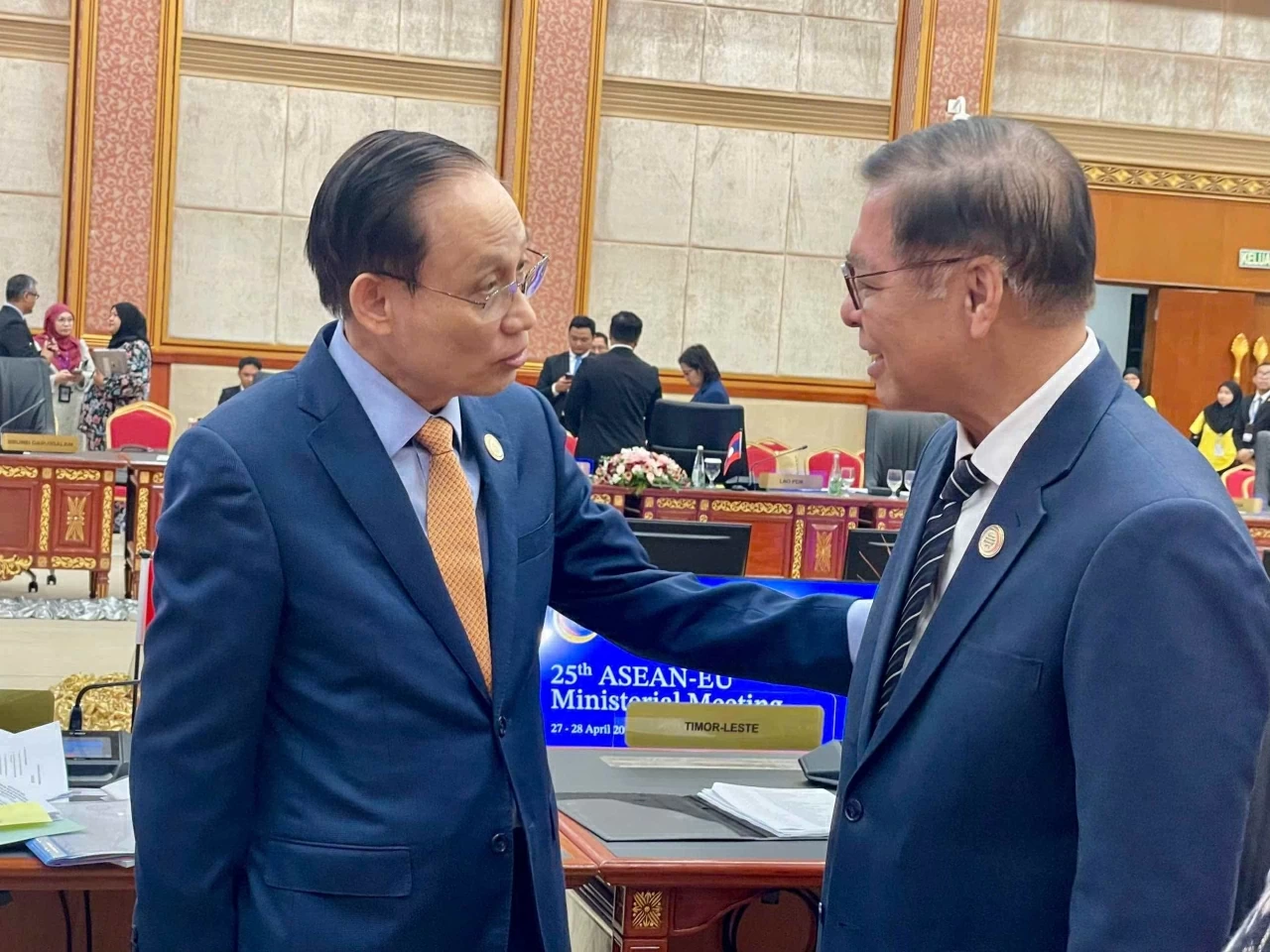 Politburo Member, Foreign Minister Le Hoai Trung holds bilateral meetings at the 25th ASEAN–EU Foreign Ministers' Meeting Politburo Member, Foreign Minister Le Hoai Trung holds bilateral meetings at the 25th ASEAN–EU Foreign Ministers' Meeting