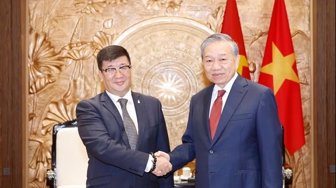 General Secretary, President To Lam receives outgoing Mongolian Ambassador Jigjee Sereejav
