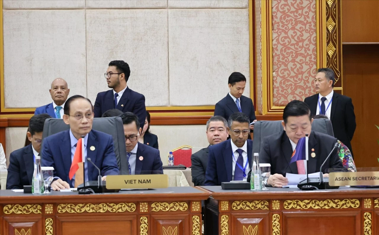 25th ASEAN-EU Ministerial Meeting convenes in Brunei Darussalam 25th ASEAN-EU Ministerial Meeting convenes in Brunei Darussalam