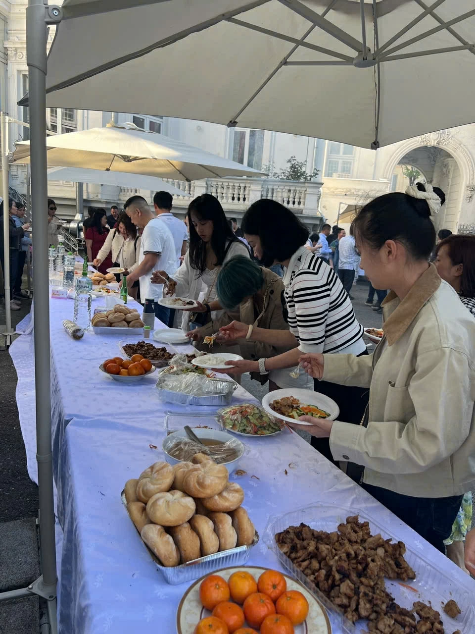 Vietnamese in Romania reflect on their roots, celebrate 51st Anniversary of Southern Liberation Vietnamese in Romania reflect on their roots, celebrate 51st Anniversary of Southern Liberation