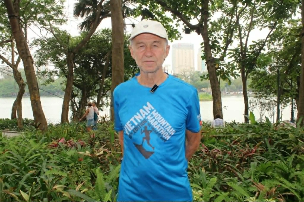 Cyclo 'captivates' international tourists in the heart of Hanoi