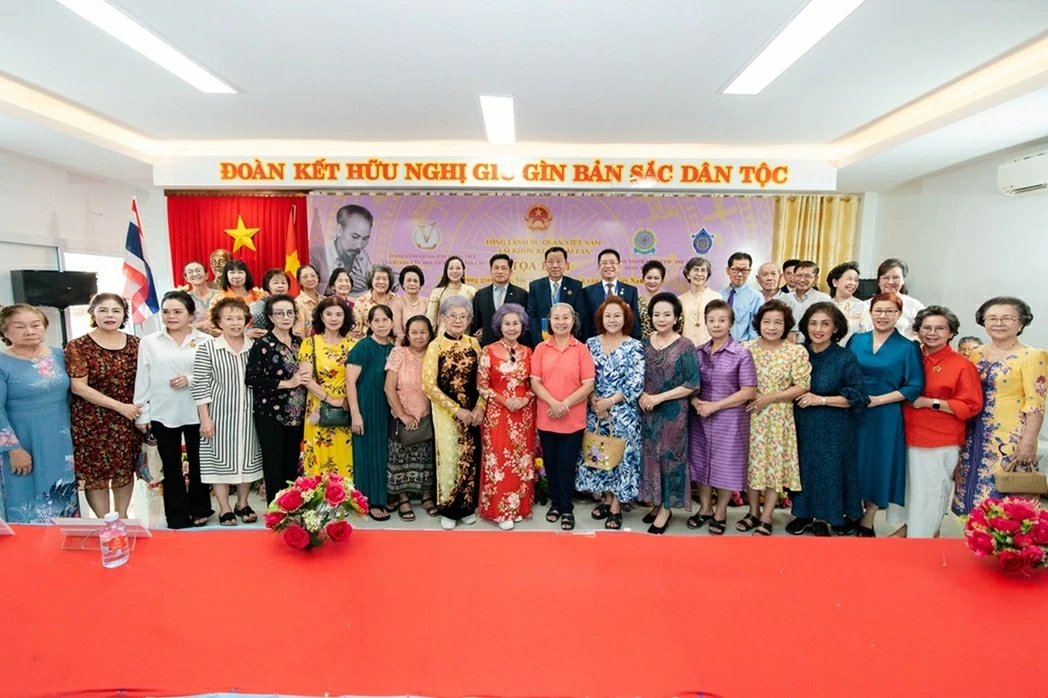 Preserving Vietnamese in Northeastern Thailand: From the first class to a journey spanning generations Preserving Vietnamese in Northeastern Thailand: From the first class to a journey spanning generations