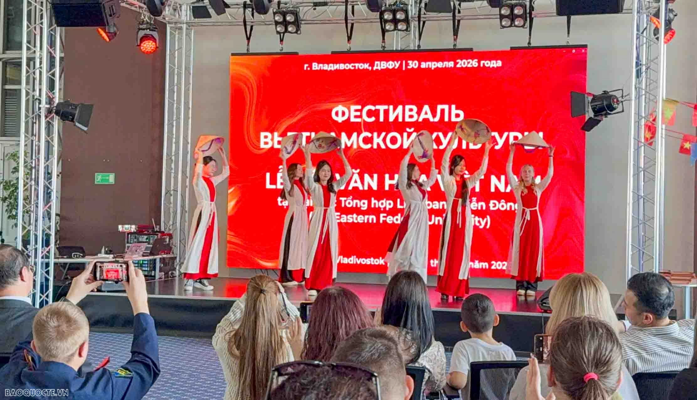 Vibrant Vietnamese Cultural Festival at Far Eastern Federal University (FEFU), Russia Vibrant Vietnamese Cultural Festival at Far Eastern Federal University (FEFU), Russia