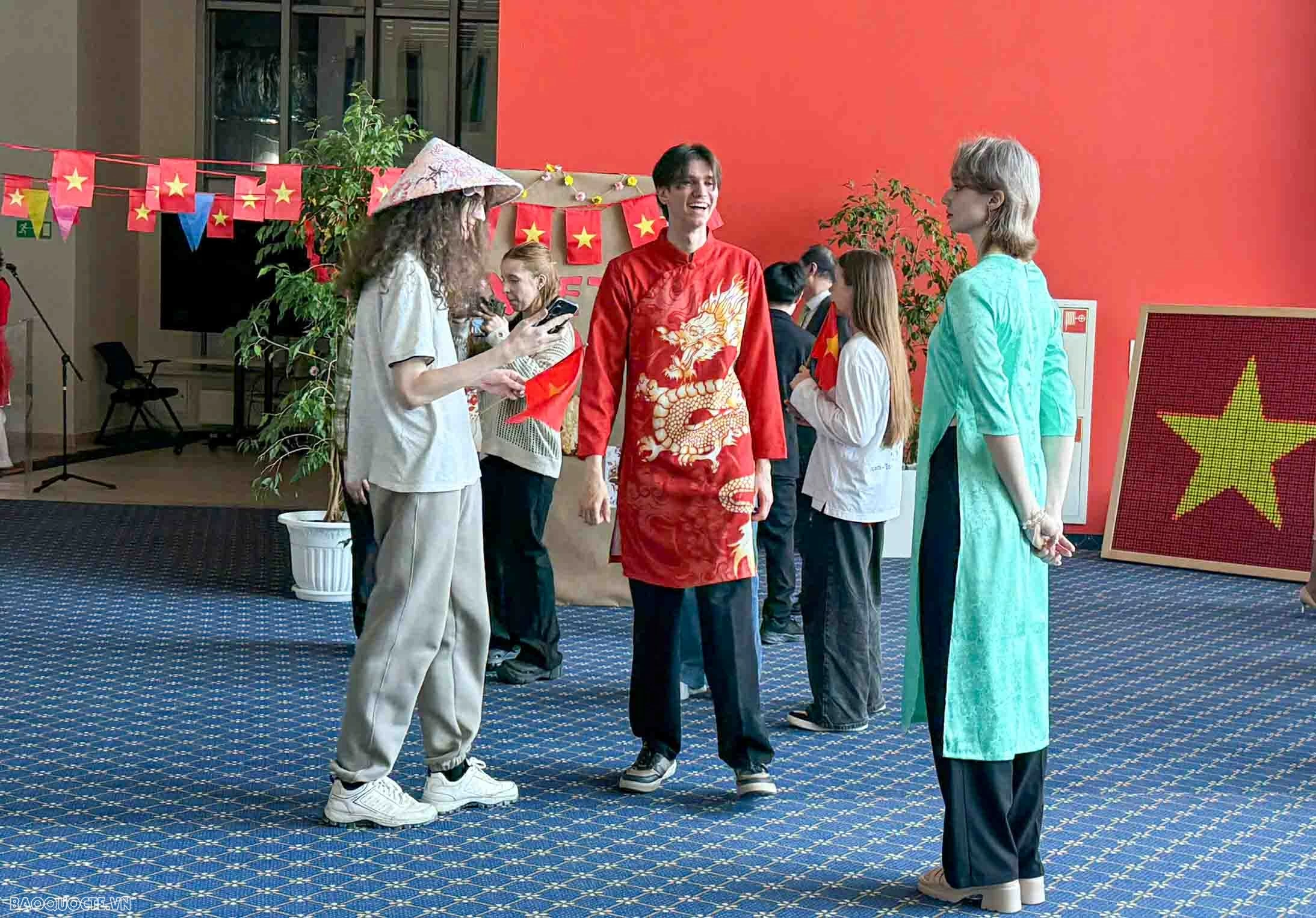 Vibrant Vietnamese Cultural Festival at Far Eastern Federal University (FEFU), Russia Vibrant Vietnamese Cultural Festival at Far Eastern Federal University (FEFU), Russia