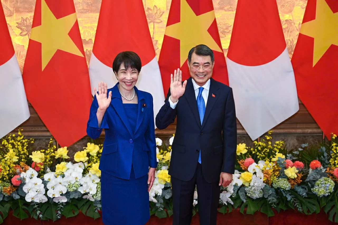 Prime Minister Le Minh Hung holds official welcome ceremony for Japanese PM Takaichi Sanae Prime Minister Le Minh Hung holds official welcome ceremony for Japanese PM Takaichi Sanae
