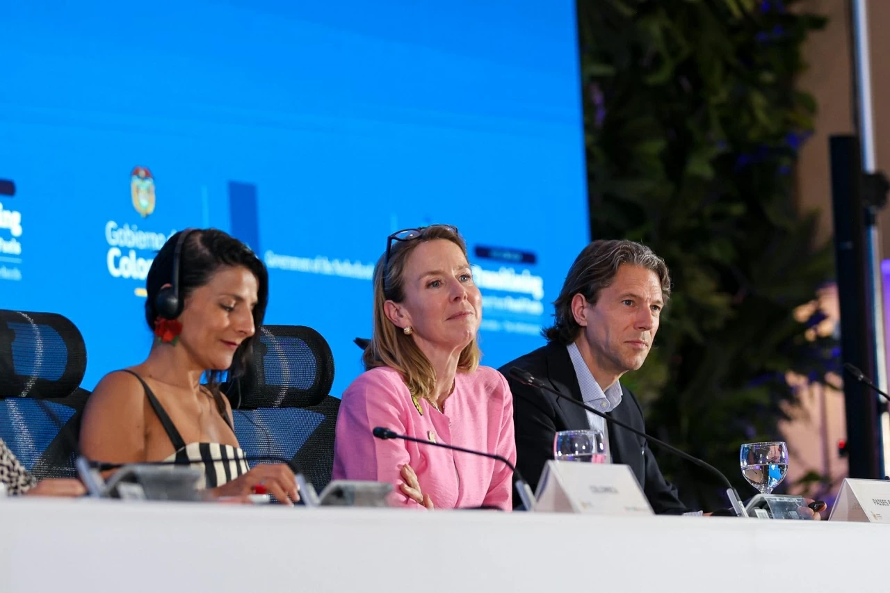 Ambassador Nguyen Viet Cuong attends first international conference on fossil fuel transition