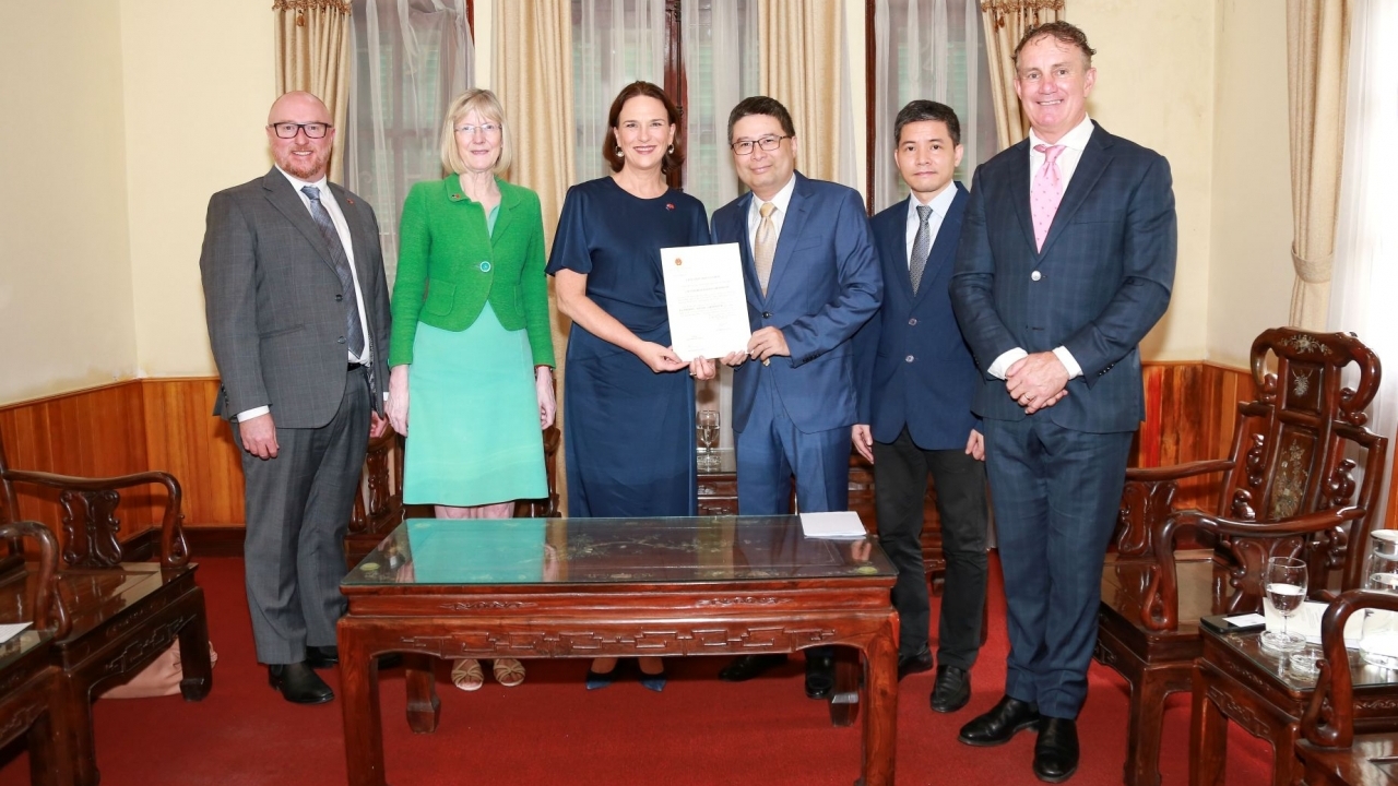 Consular acceptance granted to new Australian Consul General in Ho Chi Minh City
