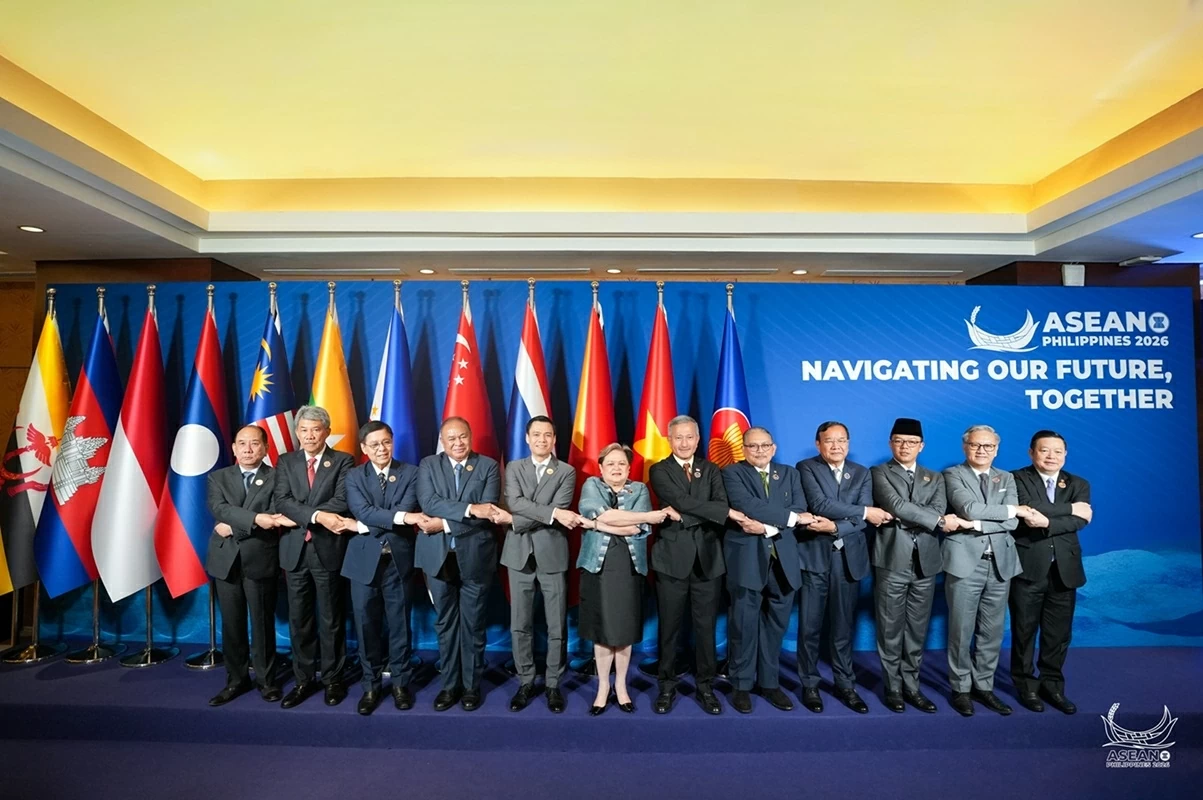 Finalizing preparations for the 48th ASEAN Summit in Cebu