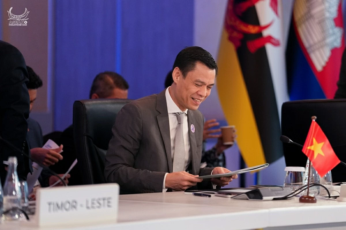 Finalizing preparations for the 48th ASEAN Summit in Cebu