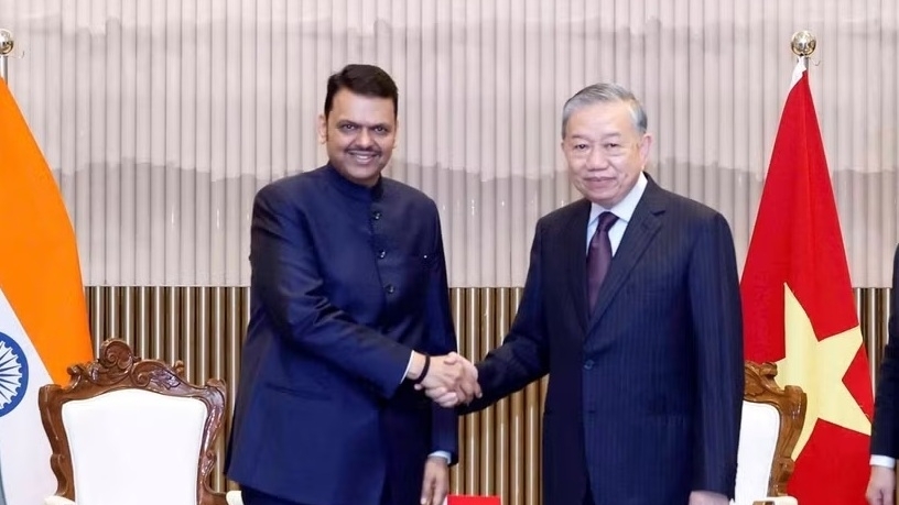 General Secretary, President To Lam receives Chief Minister of Maharashtra state of India