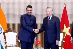 General Secretary, President To Lam receives Chief Minister of Maharashtra state of India