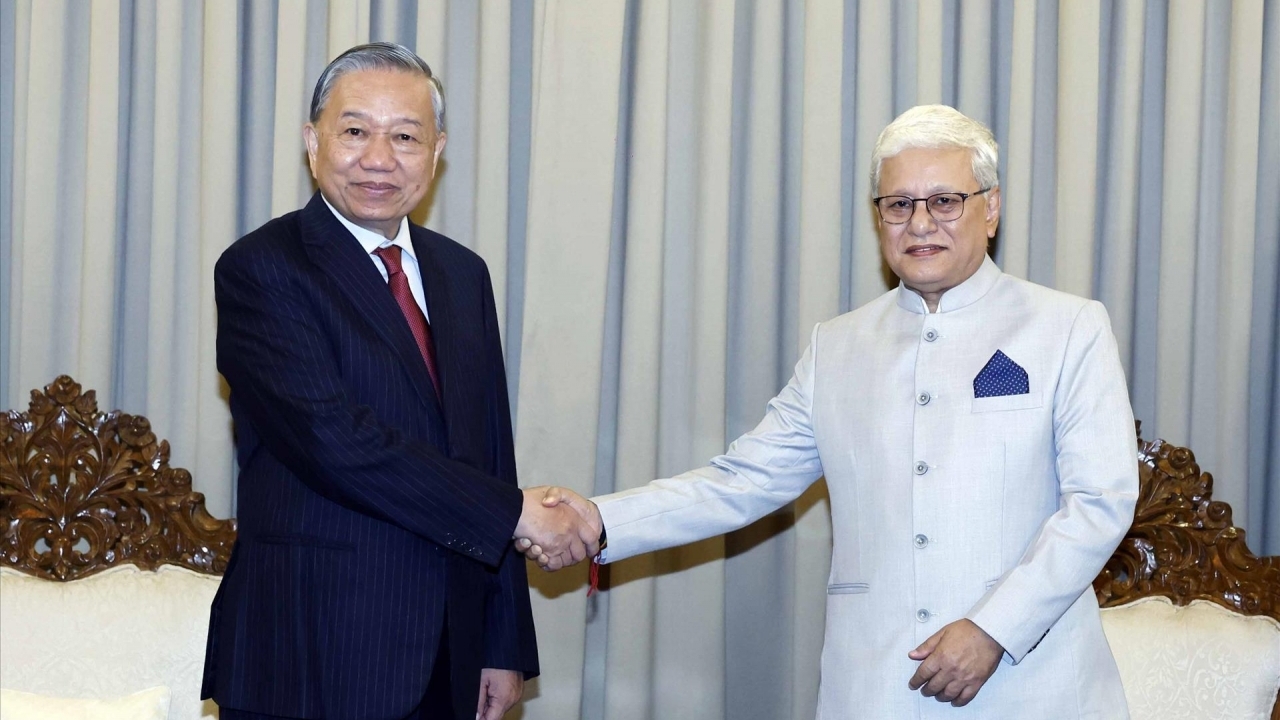 General Secretary, President To Lam receives Governor of India's Maharashtra state