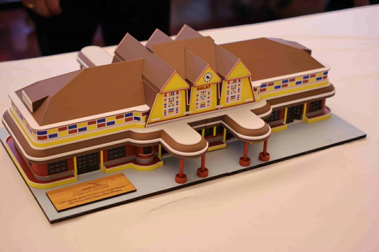 Vietnam-France station twinning: Heritage of the past, connecting the future