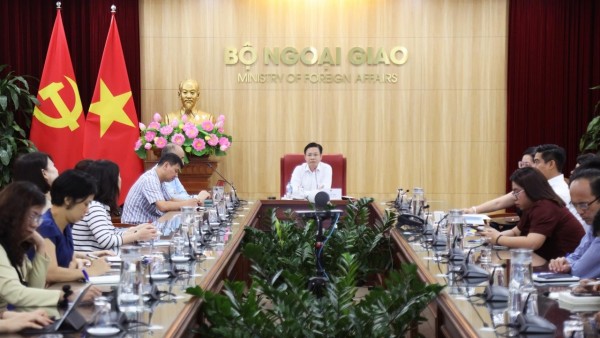 Ngoại giao phục vụ phát triển: Mọi hoạt động đối ngoại phải hướng tới lợi ích địa phương