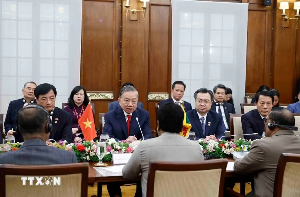 General Secretary, President To Lam holds talks with Sri Lankan President Anura Kumara Dissanayake in Colombo