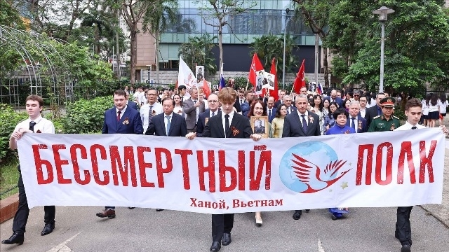 Russian Embassy organizes 'Immortal Regiment' parade to commemorate Victory Day against fascism