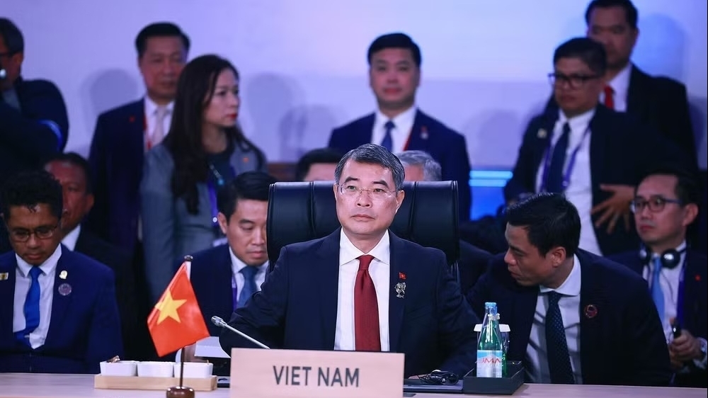 Prime Minister Le Minh Hung outlines three key proposals at  48th ASEAN Summit in Cebu