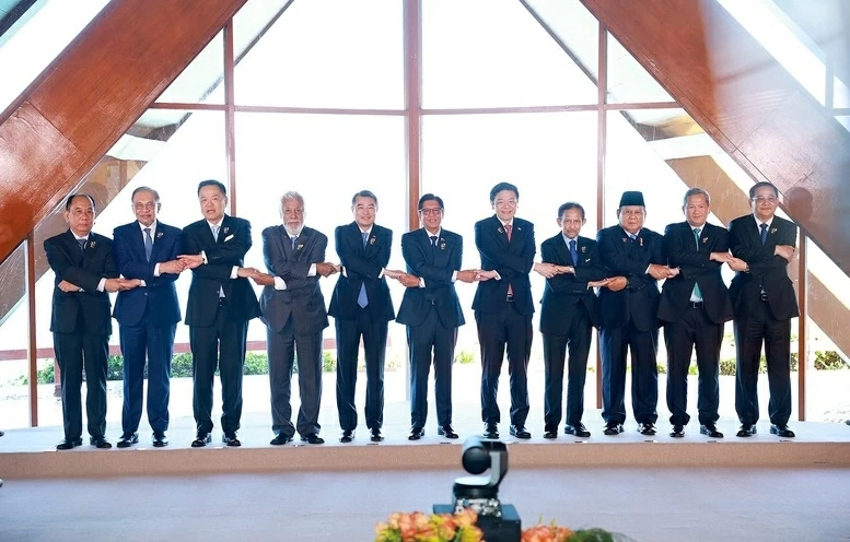 Prime Minister Le Minh Hung attends ASEAN Leaders' Retreat in Cebu
