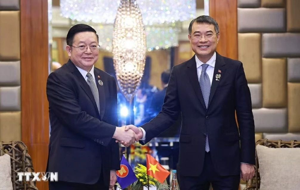 Prime Minister Le Minh Hung meets ASEAN Secretary-General