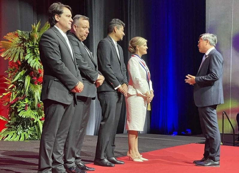 Special Envoy of the President attends inauguration of new Costa Rican President