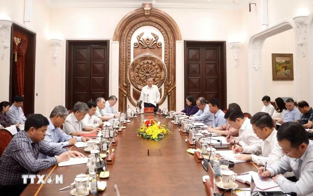 General Secretary, President To Lam calls for overhaul of Presidential Office's operations and governance General Secretary, President To Lam calls for overhaul of Presidential Office's operations and governance