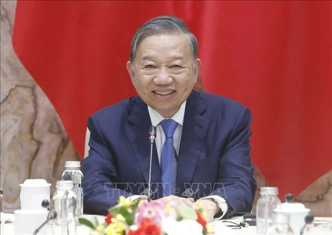 General Secretary, President To Lam holds phone talks with Swiss Confederation President Guy Parmelin