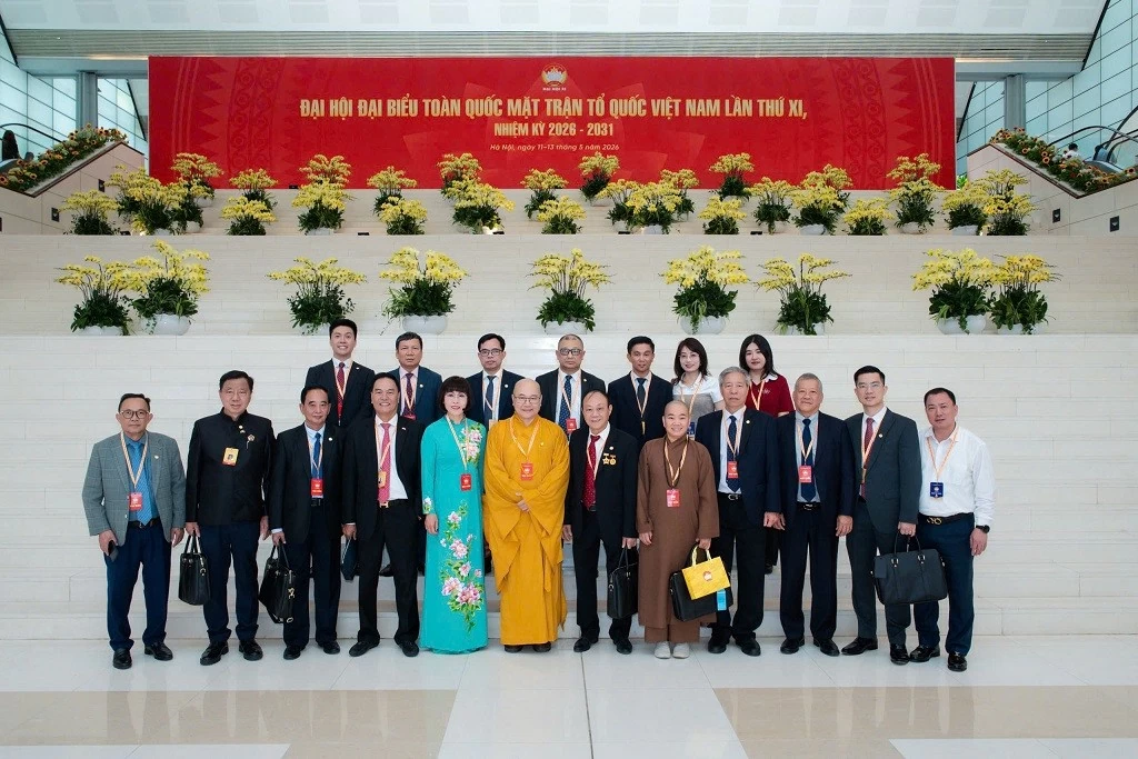 Vietnam Fatherland Front nurtures the great unity from all directions Vietnam Fatherland Front nurtures the great unity from all directions