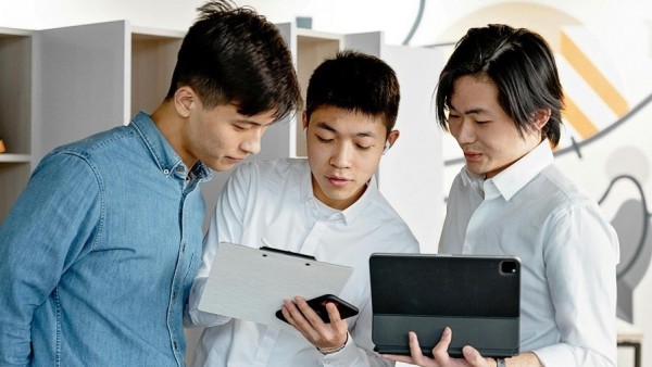 Human capital for new phase - Why Vietnam must rethink careers in the age of AI?