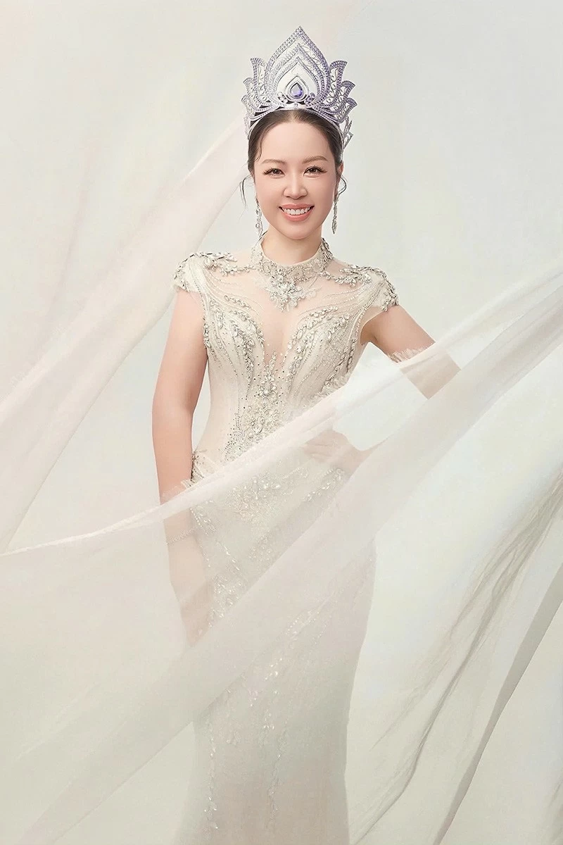 Loved ones are always a strong source of support, giving Miss Hoàng Thu Thủy the energy to stay steady and at peace on every journey.”