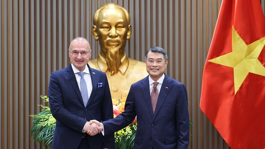 Prime Minister Le Minh Hung welcomes Croatian Minister of Foreign and European Affairs Gordan Grlić Radman