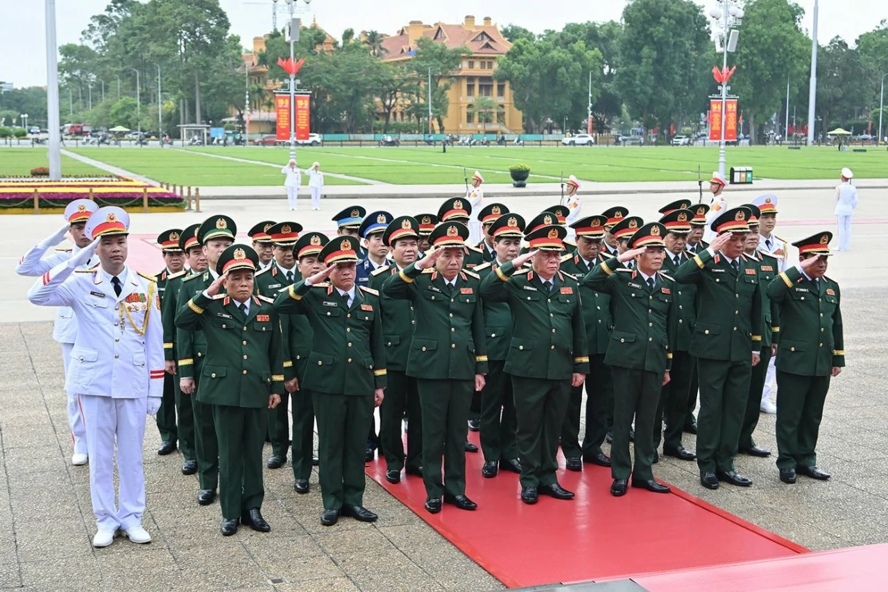 Party and State leaders pay tribute to President Ho Chi Minh on 136th birth anniversary Party and State leaders pay tribute to President Ho Chi Minh on 136th birth anniversary