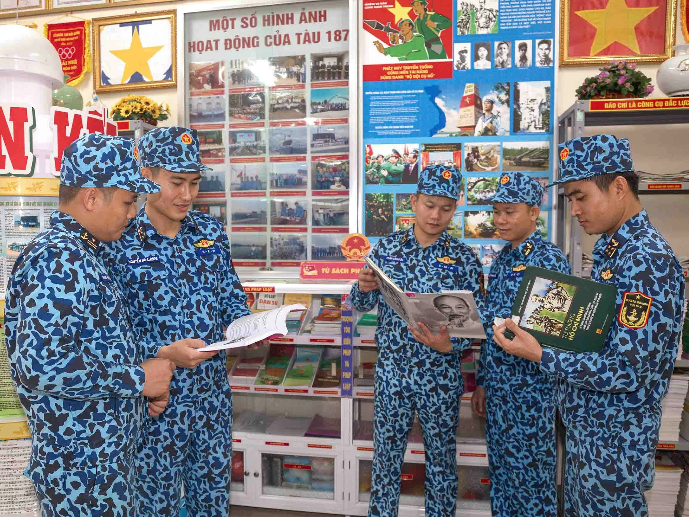 President Ho Chi Minh's affection for Vietnam's Naval Forces President Ho Chi Minh's affection for Vietnam's Naval Forces