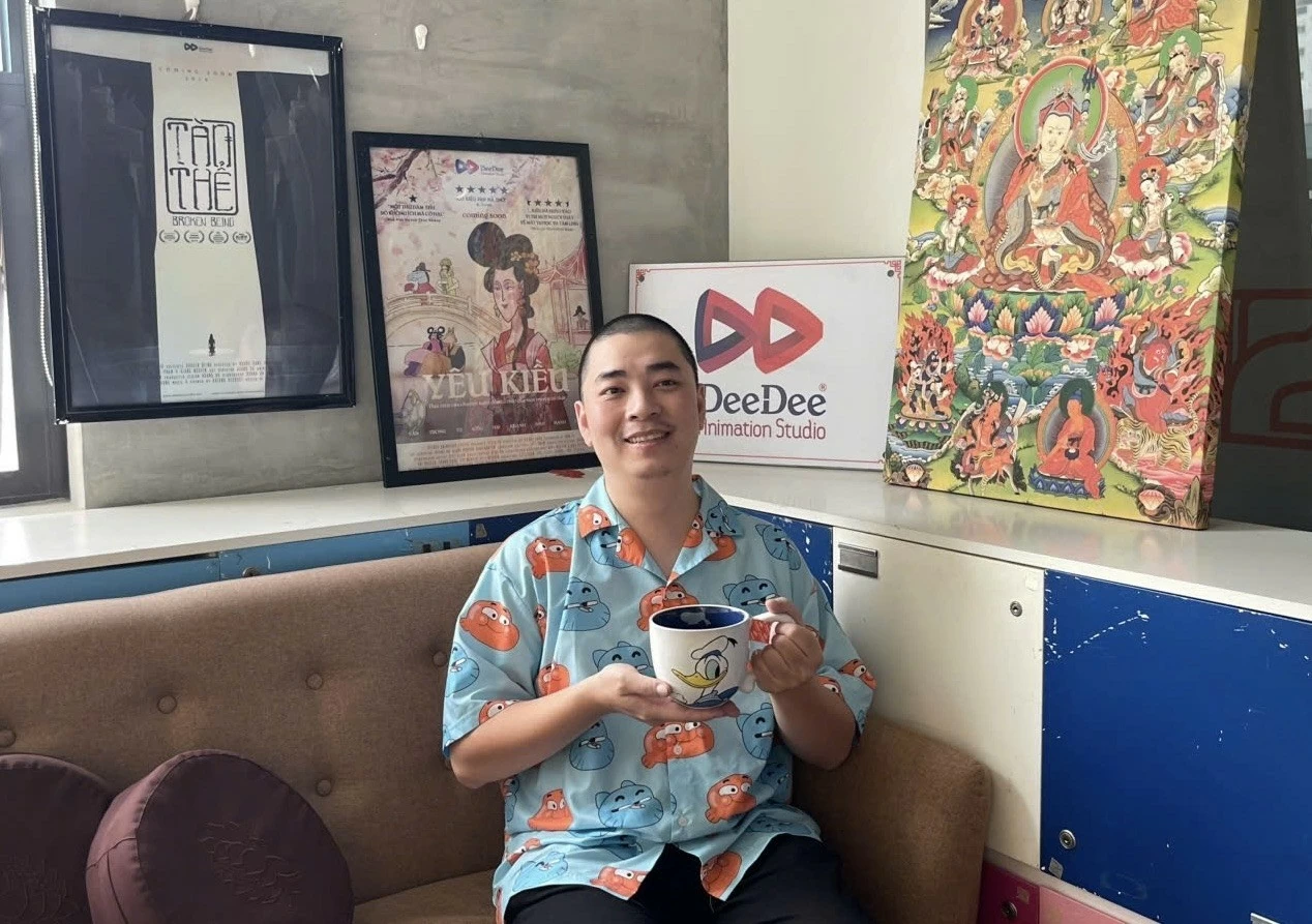 Ông Hà Huy Hoàng (Giám đốc nghệ thuật của DeeDee Animation Studio) chia sẻ những hiểu biết từ kinh nghiệm của mình trong ngành hoạt hình. (Ảnh: Đỗ Quyên)