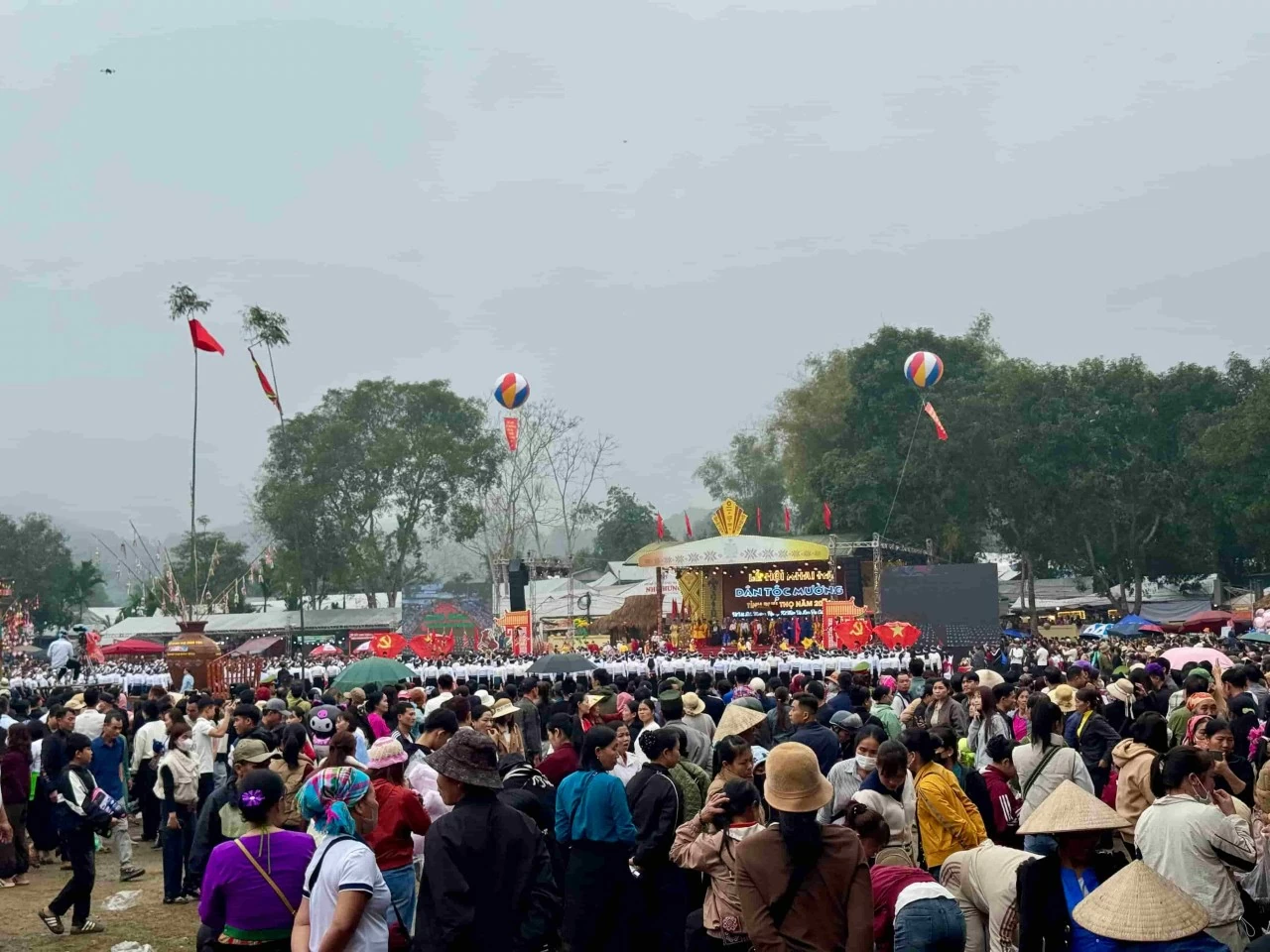 Muong Bi: When heritage 'speaks' in the rhythm of Khai Ha gongs Muong Bi: When heritage 'speaks' in the rhythm of Khai Ha gongs