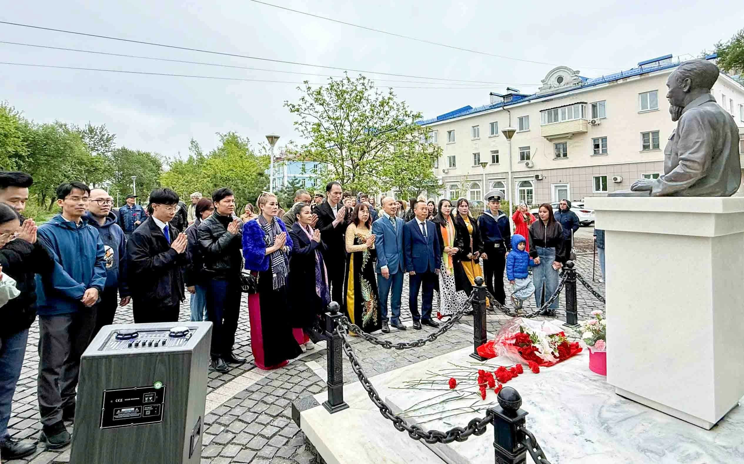Consulate General of Vietnam in Vladivostok: Everlasting song in tribute to Uncle Ho in Russia’s green Far East Consulate General of Vietnam in Vladivostok: Everlasting song in tribute to Uncle Ho in Russia’s green Far East