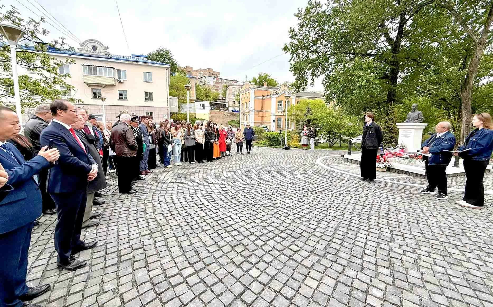 Consulate General of Vietnam in Vladivostok: Everlasting song in tribute to Uncle Ho in Russia’s green Far East Consulate General of Vietnam in Vladivostok: Everlasting song in tribute to Uncle Ho in Russia’s green Far East