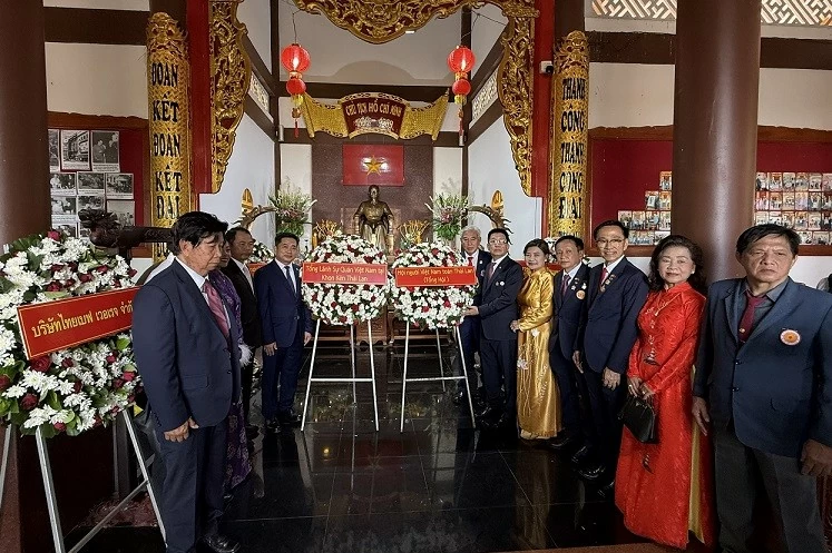 Photo exhibition on President Ho Chi Minh in Thailand's Nakhon Phanom
