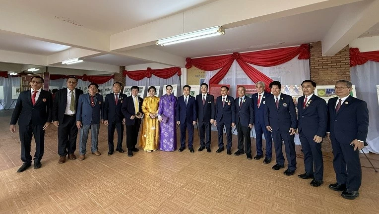 Photo exhibition on President Ho Chi Minh in Thailand's Nakhon Phanom