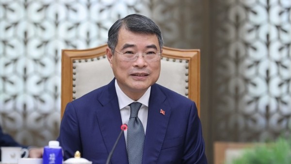 Prime Minister Le Minh Hung receives DPRK Ambassador Ri Sung Guk