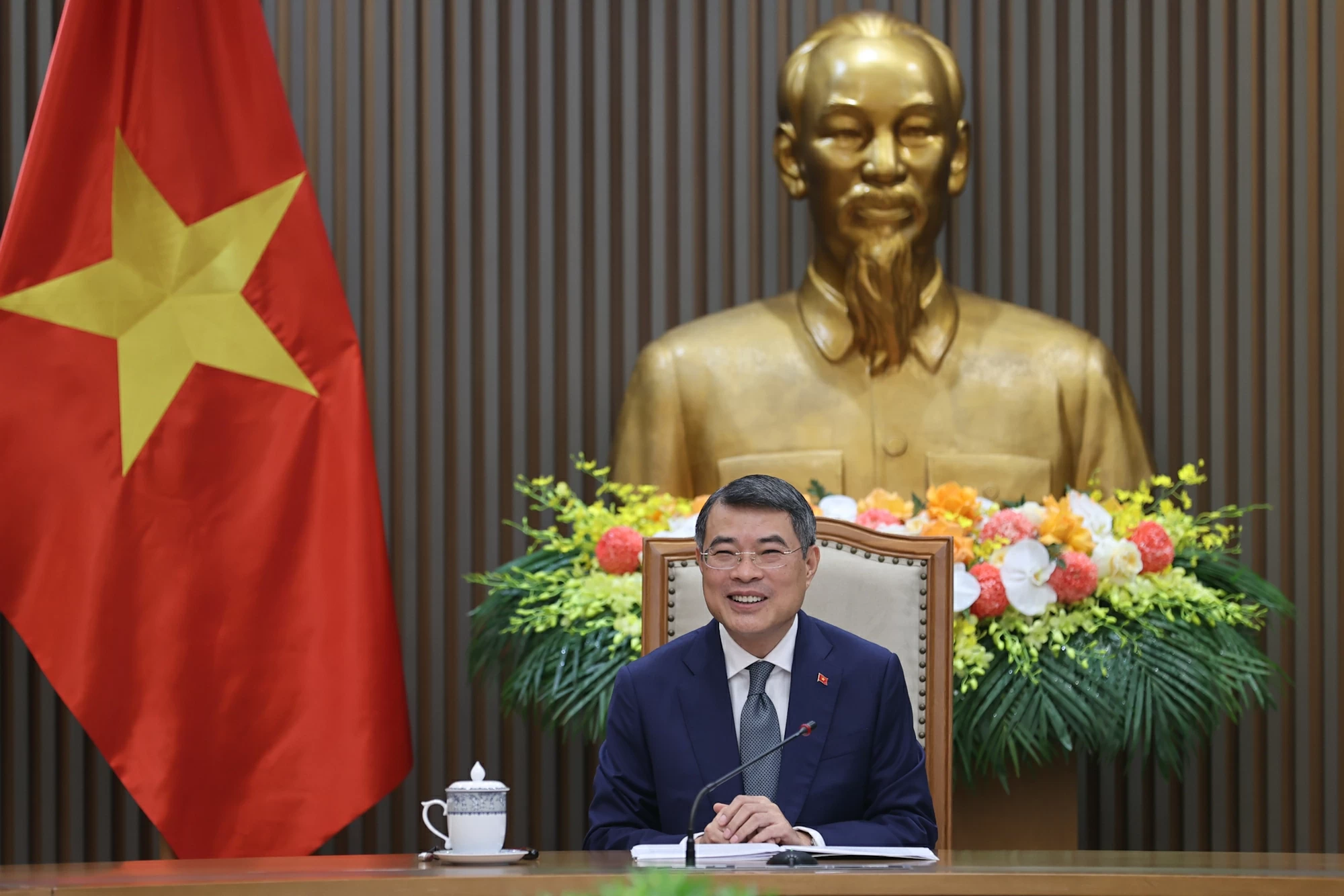 Prime Minister Le Minh Hung holds phone talks with New Zealand Prime Minister Christopher Luxon