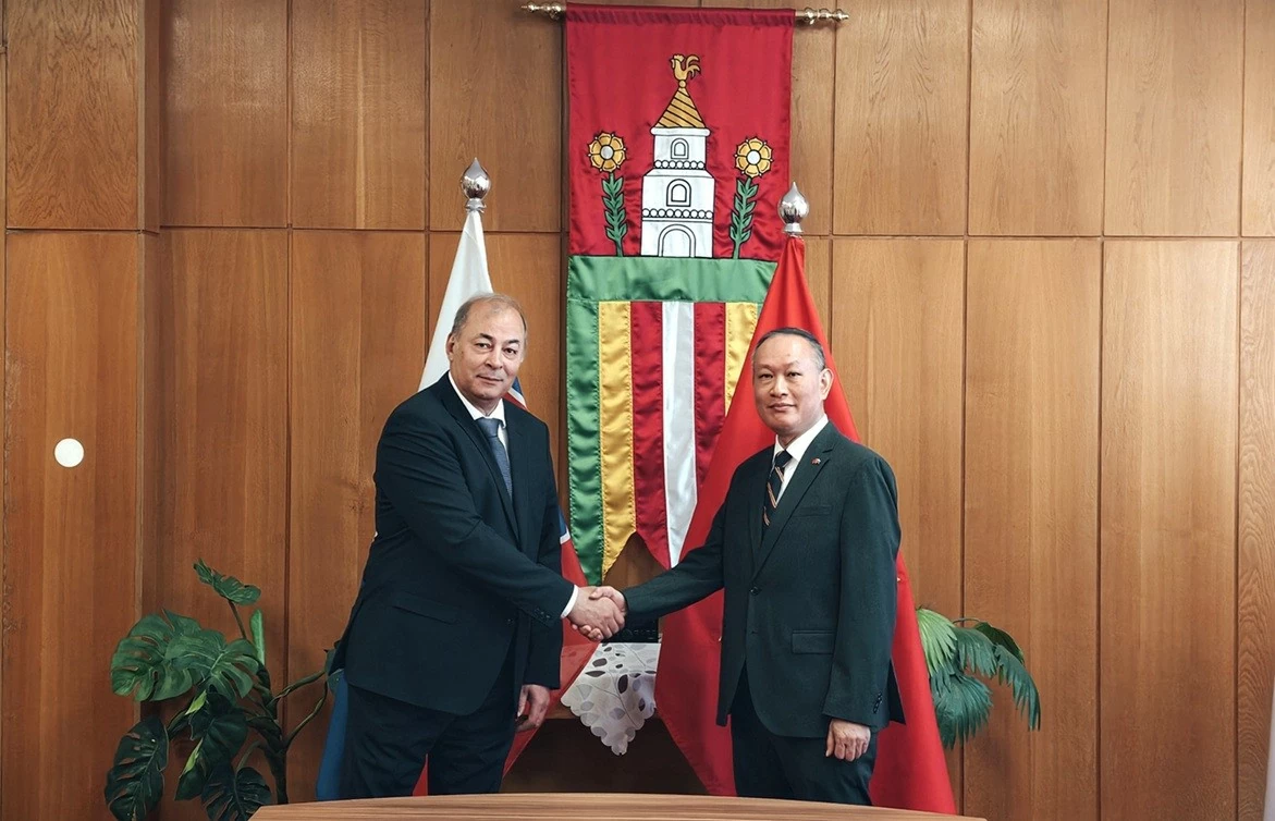 Vietnamese Embassy in Slovakia commemorates the 136th birthday of President Ho Chi Minh Vietnamese Embassy in Slovakia commemorates the 136th birthday of President Ho Chi Minh